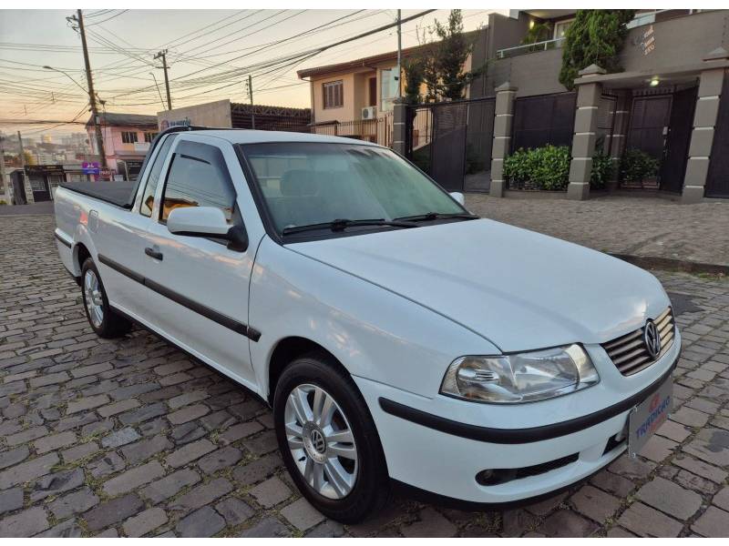 VOLKSWAGEN - SAVEIRO - 2000/2001 - Branca - R$ 29.900,00