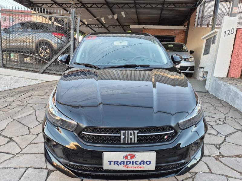 FIAT - CRONOS - 2021/2022 - Preta - R$ 69.900,00