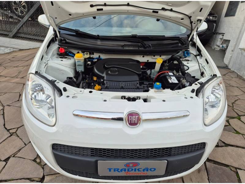 FIAT - PALIO - 2013/2014 - Branca - R$ 39.500,00
