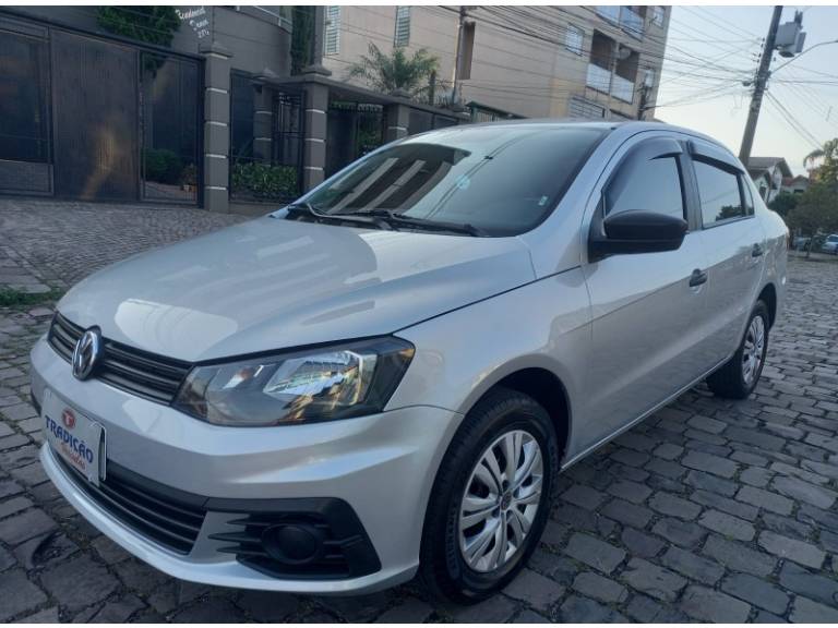 VOLKSWAGEN - VOYAGE - 2017/2017 - Prata - R$ 46.900,00