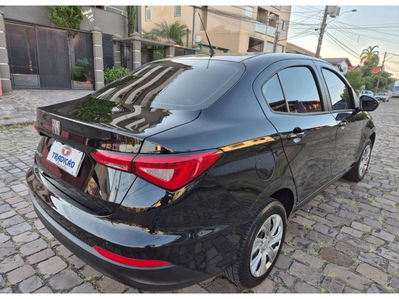 FIAT - CRONOS - 2021/2022 - Preta - R$ 69.900,00