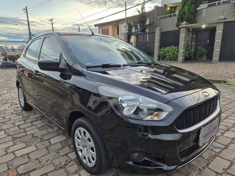 FORD - KA - 2016/2017 - Preta - R$ 44.900,00