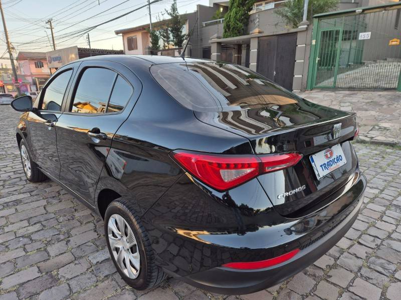 FIAT - CRONOS - 2021/2022 - Preta - R$ 69.900,00