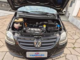 VOLKSWAGEN - SPACEFOX - 2009/2010 - Preta - R$ 36.900,00