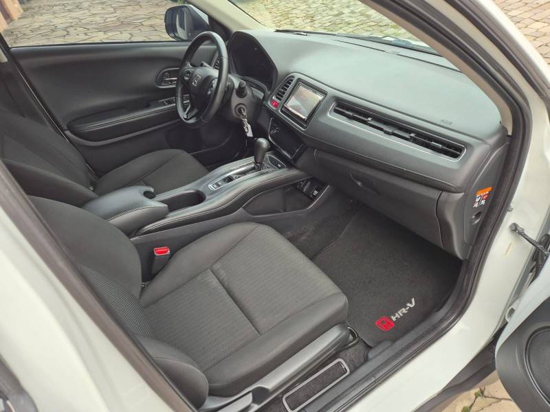 HONDA - HR-V - 2018/2018 - Branca - R$ 96.900,00