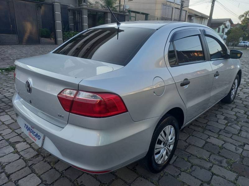 VOLKSWAGEN - VOYAGE - 2017/2017 - Prata - R$ 46.900,00