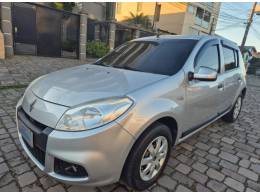 RENAULT - SANDERO - 2013/2013 - Prata - R$ 38.500,00