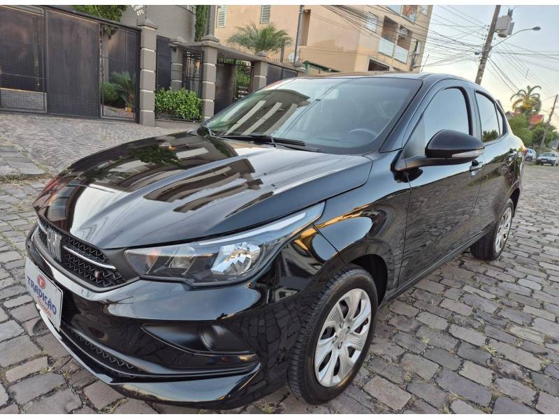 FIAT - CRONOS - 2021/2022 - Preta - R$ 69.900,00