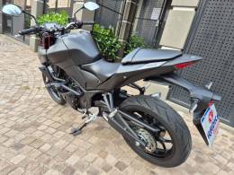 YAMAHA - MT - 2023/2023 - Preta - R$ 30.500,00