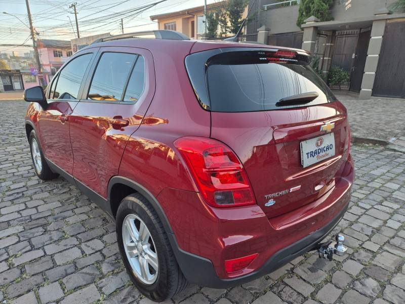 CHEVROLET - TRACKER - 2019/2019 - Vermelha - R$ 88.500,00