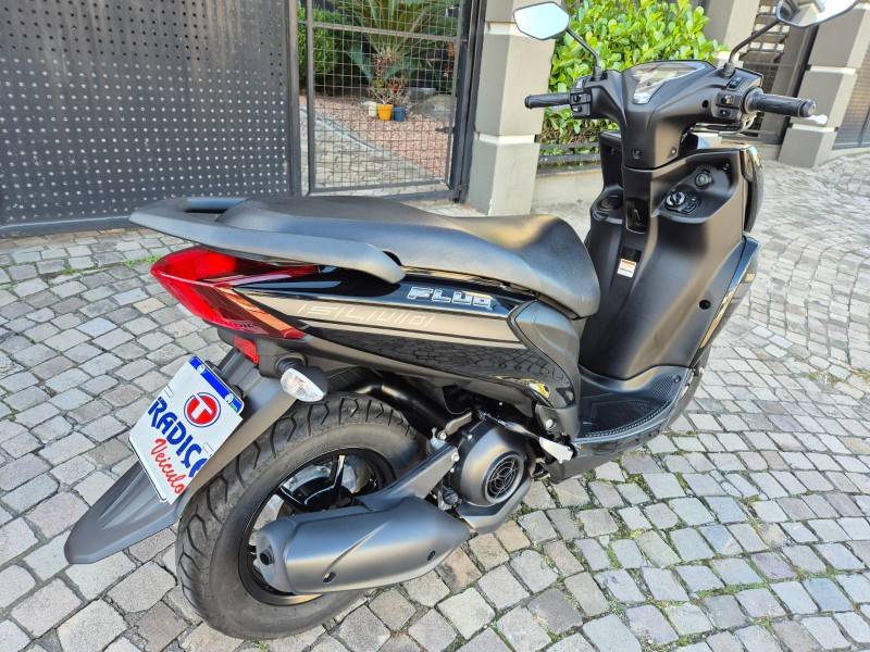 YAMAHA - FLUO 125 ABS - 2022/2023 - Preta - R$ 16.500,00