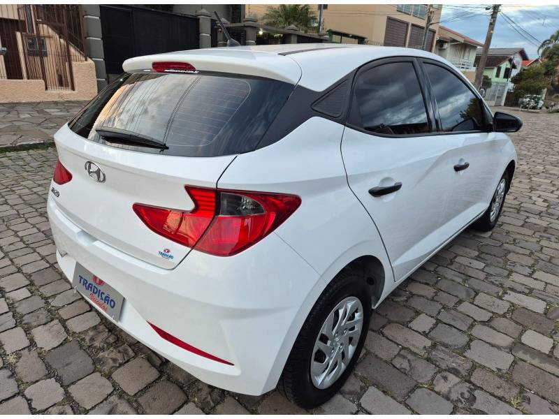 HYUNDAI - HB20 - 2020/2021 - Branca - R$ 61.900,00