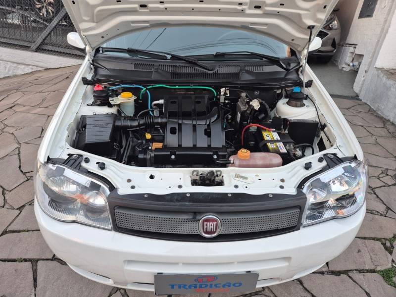 FIAT - SIENA - 2009/2010 - Branca - R$ 29.900,00
