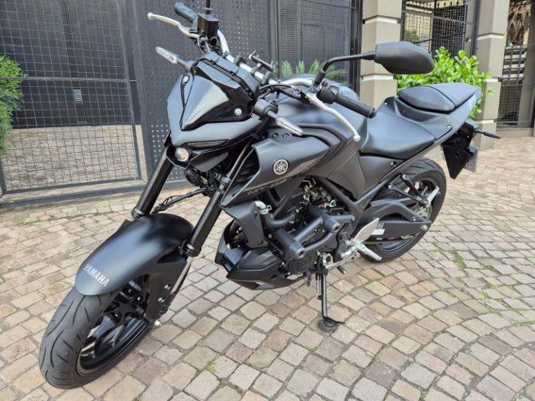 YAMAHA - MT - 2023/2023 - Preta - R$ 30.500,00