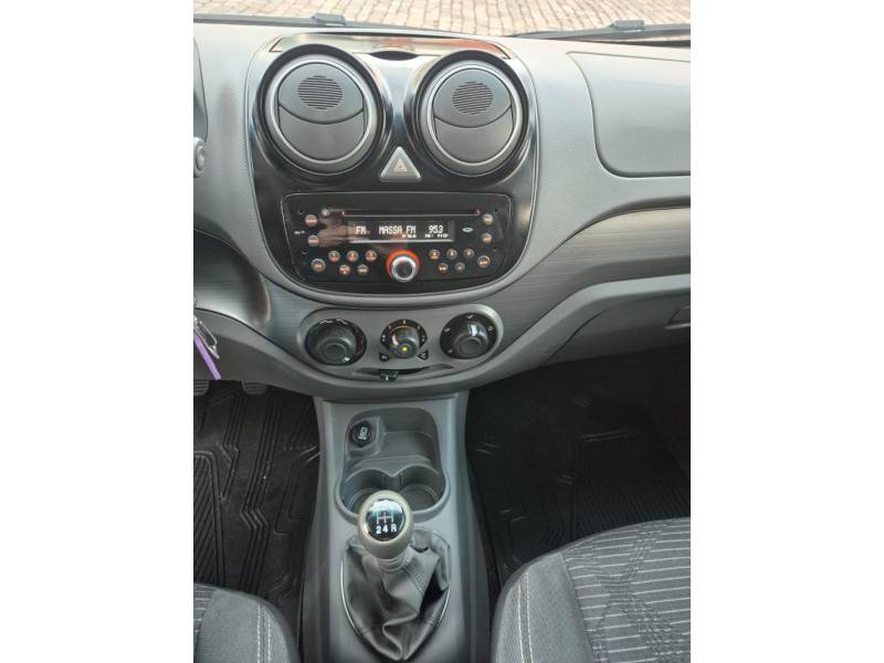 FIAT - PALIO - 2013/2014 - Branca - R$ 39.500,00