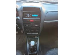 FIAT - PALIO - 2006/2007 - Prata - R$ 29.900,00