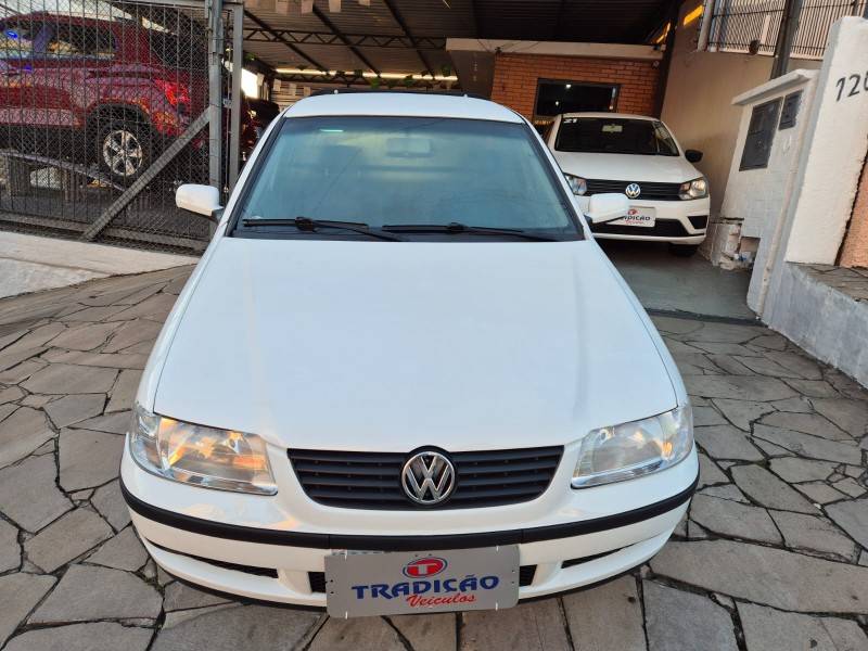 VOLKSWAGEN - SAVEIRO - 2000/2001 - Branca - R$ 29.900,00