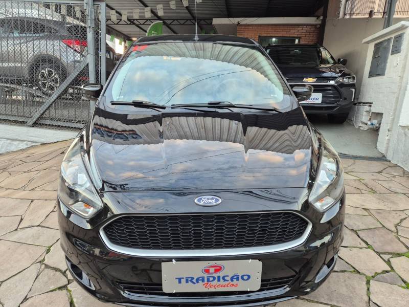 FORD - KA - 2016/2017 - Preta - R$ 44.900,00