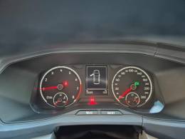 VOLKSWAGEN - T-CROSS - 2021/2021 - Prata - R$ 105.900,00