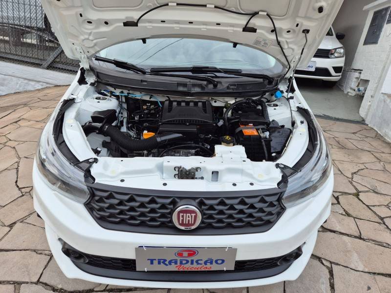 FIAT - ARGO - 2019/2020 - Branca - R$ 59.500,00