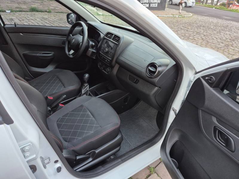 RENAULT - KWID - 2022/2023 - Branca - R$ 51.900,00