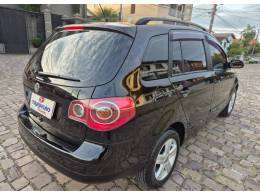 VOLKSWAGEN - SPACEFOX - 2009/2010 - Preta - R$ 36.900,00