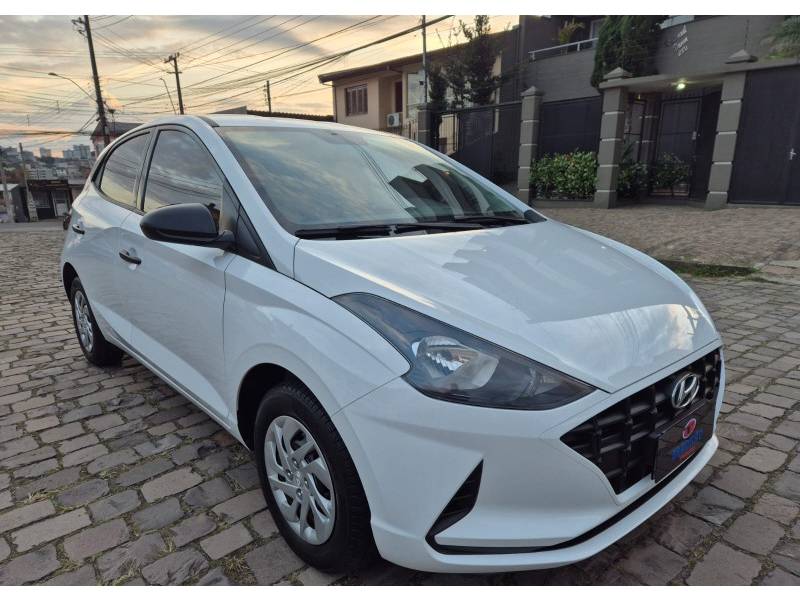 HYUNDAI - HB20 - 2020/2021 - Branca - R$ 61.900,00