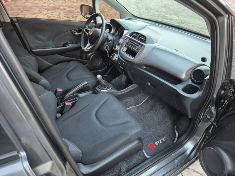 HONDA - FIT - 2009/2009 - Cinza - R$ 41.900,00