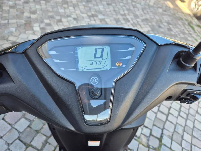YAMAHA - FLUO 125 ABS - 2022/2023 - Preta - R$ 16.500,00