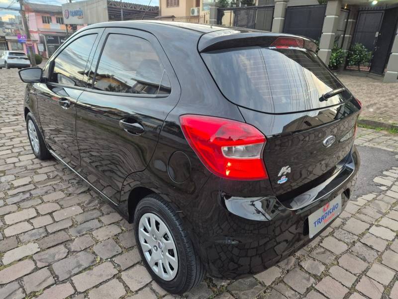 FORD - KA - 2016/2017 - Preta - R$ 44.900,00