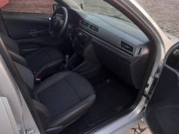 VOLKSWAGEN - VOYAGE - 2017/2017 - Prata - R$ 46.900,00