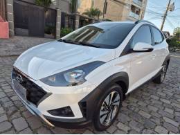 HYUNDAI - HB20X - 2021/2022 - Branca - R$ 85.900,00