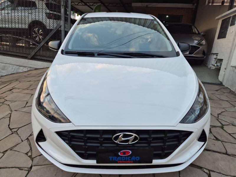 HYUNDAI - HB20 - 2020/2021 - Branca - R$ 61.900,00