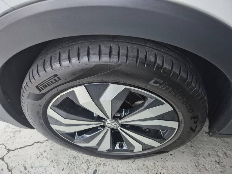 VOLKSWAGEN - T-CROSS - 2021/2021 - Prata - R$ 105.900,00