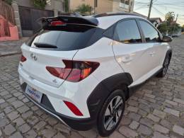 HYUNDAI - HB20X - 2021/2022 - Branca - R$ 85.900,00
