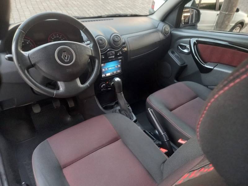 RENAULT - SANDERO - 2013/2014 - Prata - R$ 45.900,00