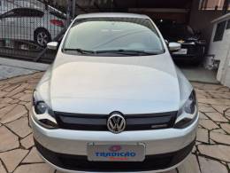 VOLKSWAGEN - FOX - 2013/2014 - Prata - R$ 43.900,00